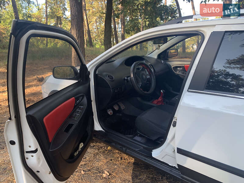 Хэтчбек Geely MK Cross 2013 в Черкассах фото 5 Хэтчбек Geely MK Cross 2013 в Черкассах