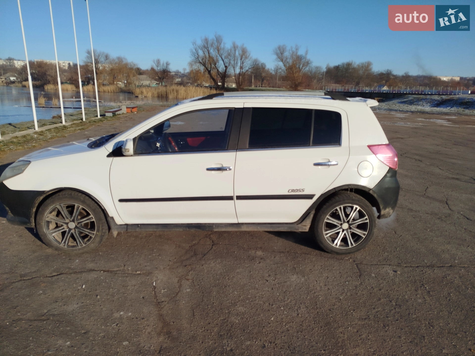 2013 Geely MK Cross - мініатюра 3