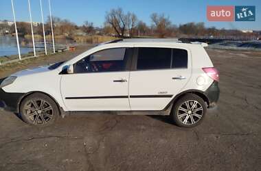 Хэтчбек Geely MK Cross 2013 в 