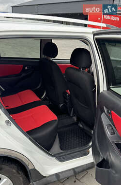 Хэтчбек Geely MK Cross 2012 в 
