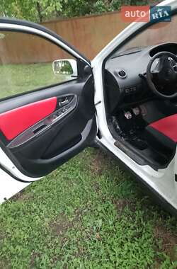 Хетчбек Geely MK Cross 2014 в 