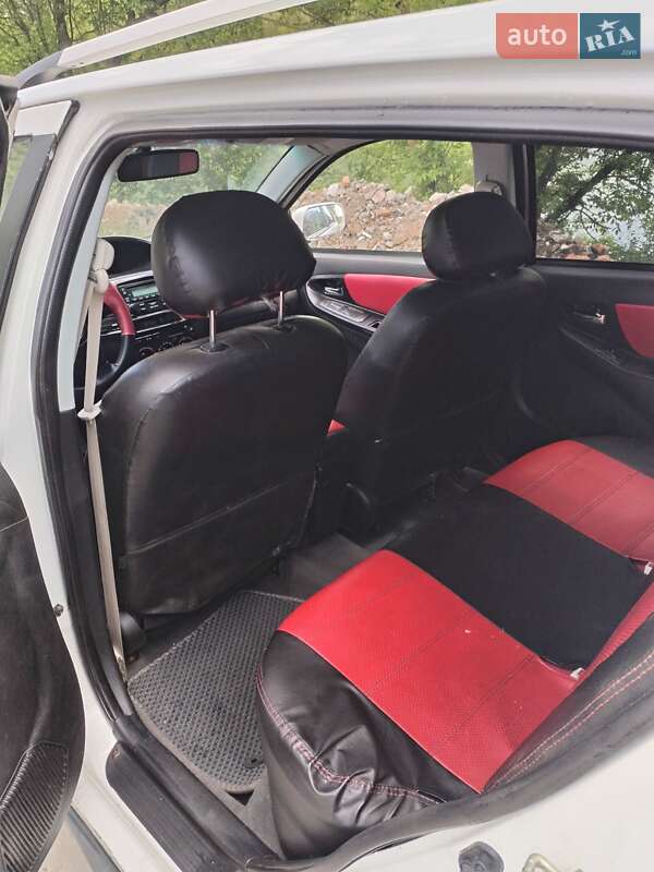 Хэтчбек Geely MK Cross 2013 в Умани