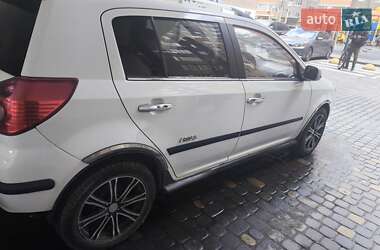 Хетчбек Geely MK Cross 2012 в 