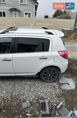 Хэтчбек Geely MK Cross 2013 в 