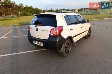 Хэтчбек Geely MK Cross 2012 в 