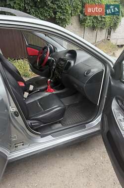 Хэтчбек Geely MK Cross 2012 в 