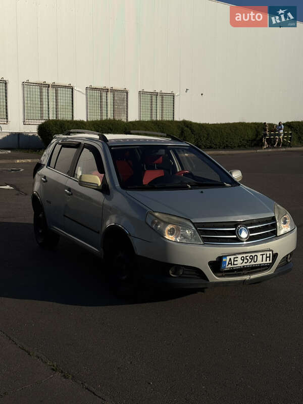 Хэтчбек Geely MK Cross 2013 в Кривом Роге