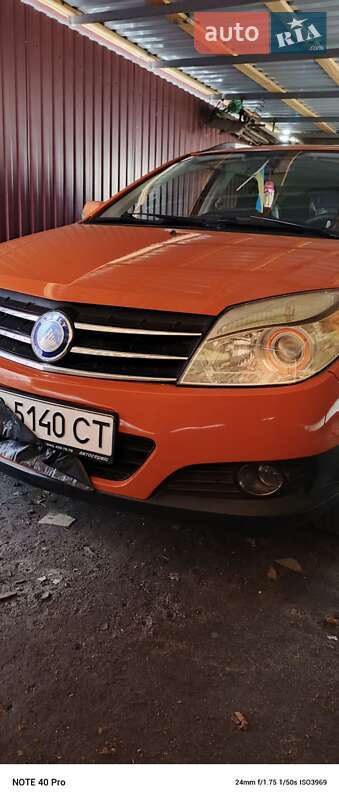 Хэтчбек Geely MK Cross 2012 в Казатине