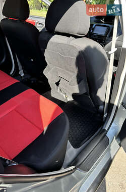 Хетчбек Geely MK Cross 2012 в 