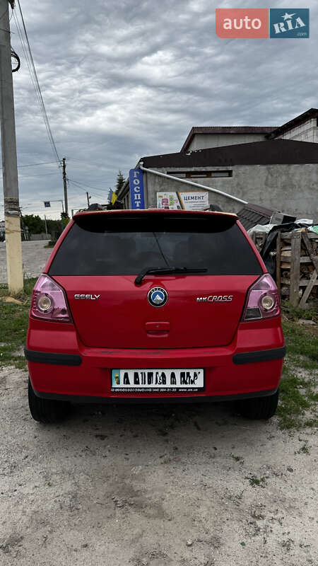 Хетчбек Geely MK Cross 2013 в Погребах