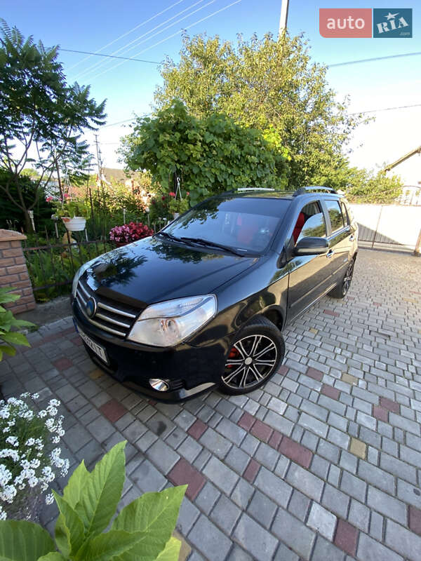 Geely MK Cross 2013