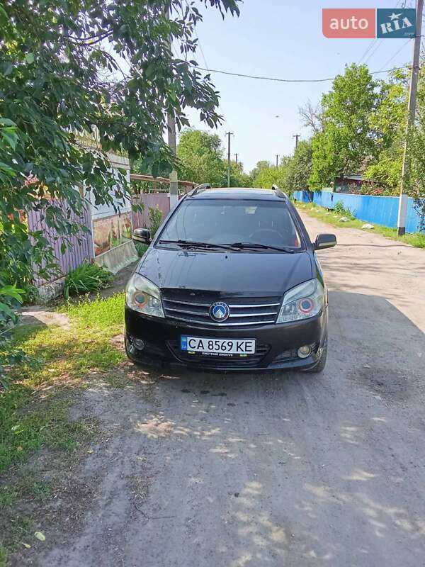Geely MK Cross 2012