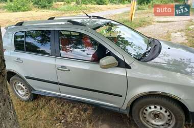 Хэтчбек Geely MK Cross 2013 в 