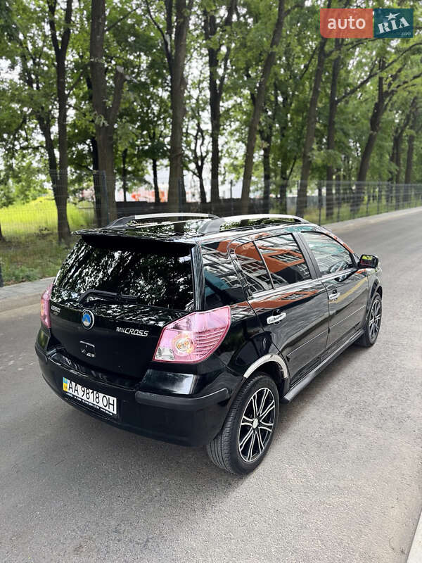 Хэтчбек Geely MK Cross 2014 в Чернигове