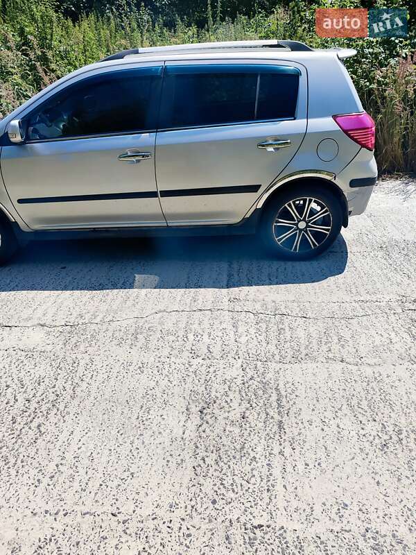 Хэтчбек Geely MK Cross 2014 в Львове