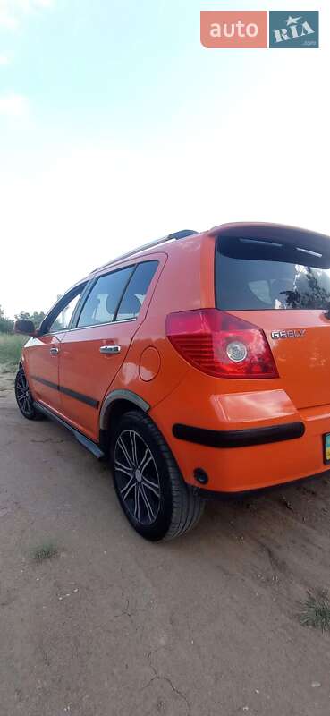 Хэтчбек Geely MK Cross 2013 в Южноукраинске