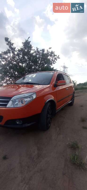 Хэтчбек Geely MK Cross 2013 в Южноукраинске