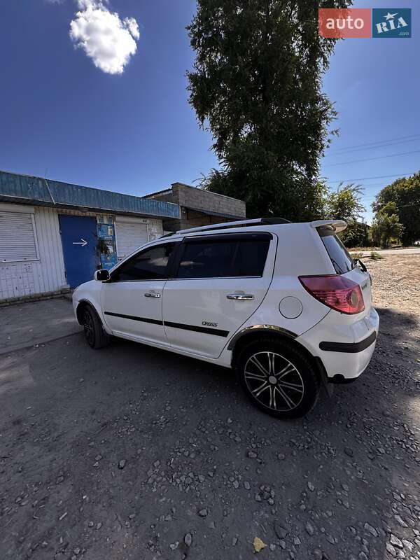 Хэтчбек Geely MK Cross 2013 в Запорожье