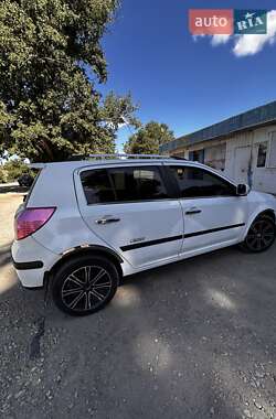 Хэтчбек Geely MK Cross 2013 в 