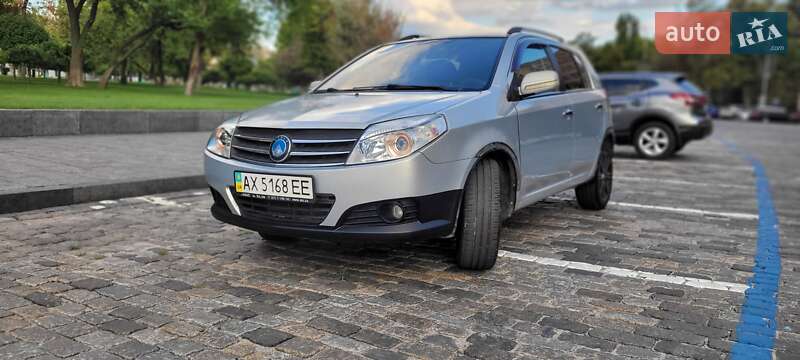 Хэтчбек Geely MK Cross 2013 в 