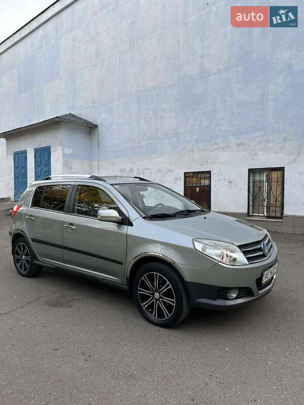 Хэтчбек Geely MK Cross 2013 в Кривом Роге
