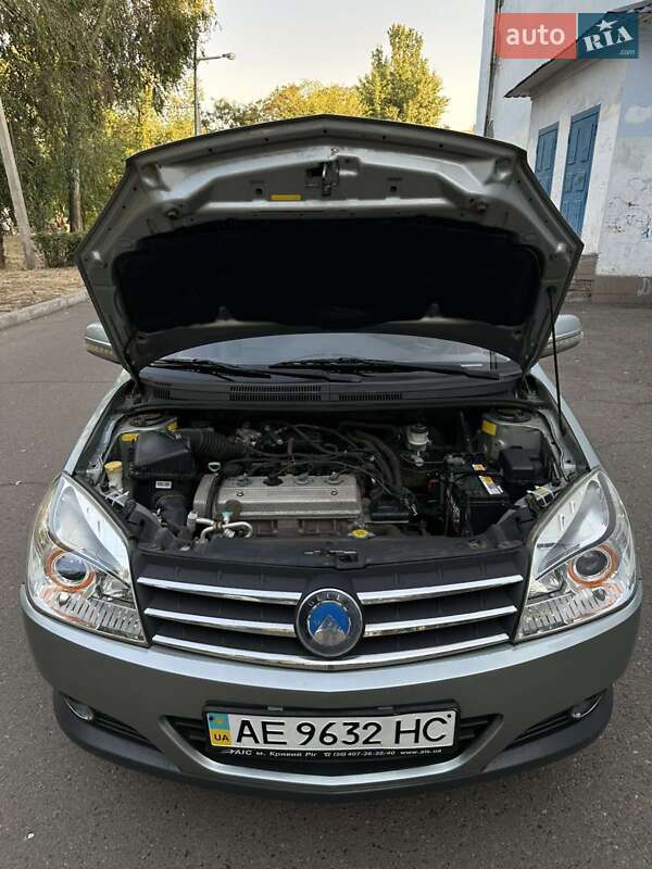 Хэтчбек Geely MK Cross 2013 в Кривом Роге