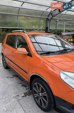 Хэтчбек Geely MK Cross 2013 в 