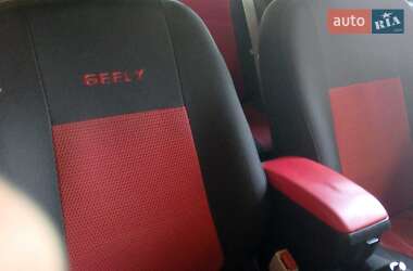 Хетчбек Geely MK Cross 2013 в 