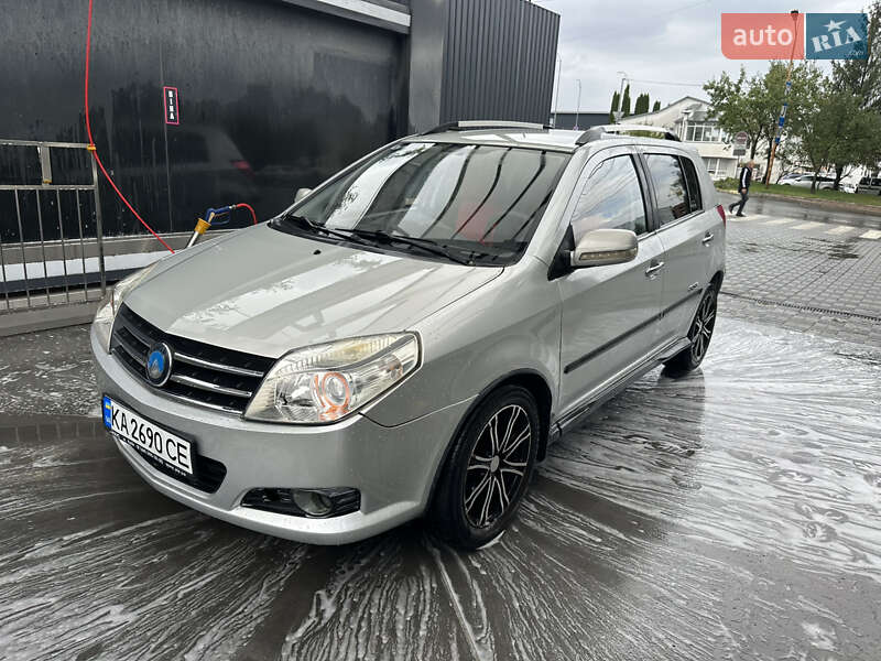 Geely MK Cross 2013