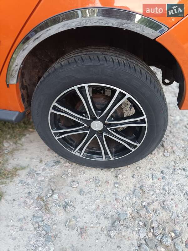 Хэтчбек Geely MK Cross 2014 в Киеве