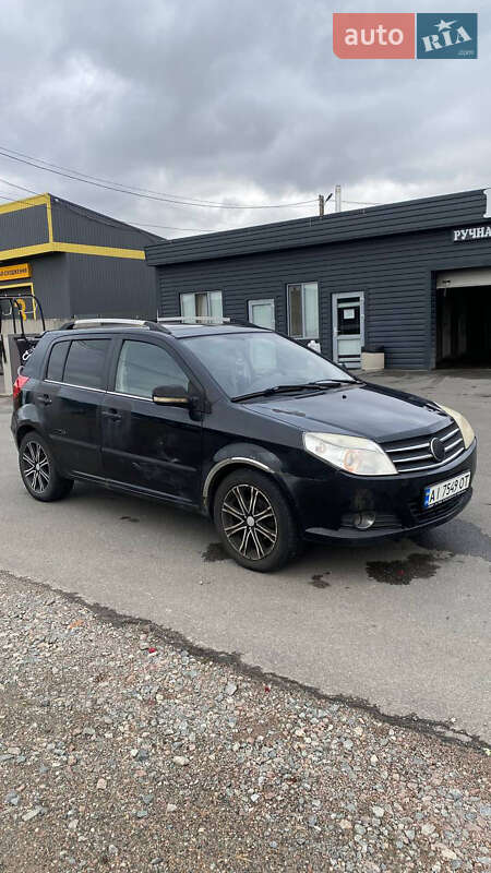 Geely MK Cross 2012