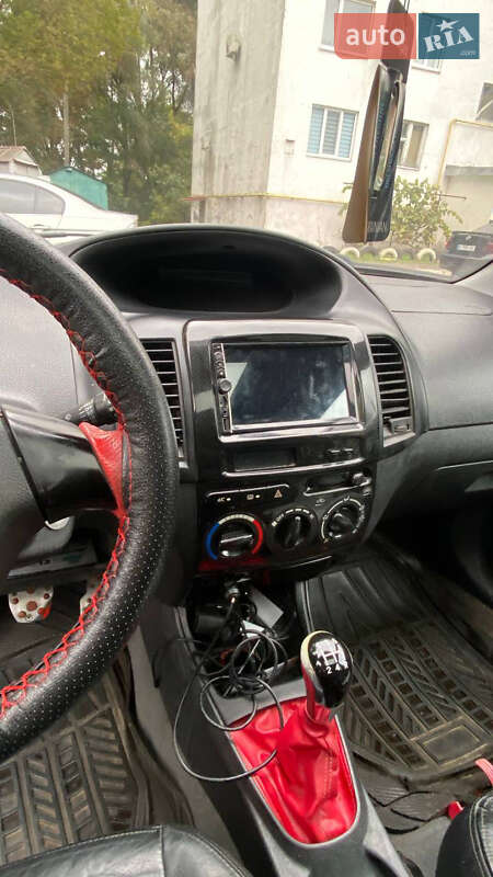 Хетчбек Geely MK Cross 2012 в Димері