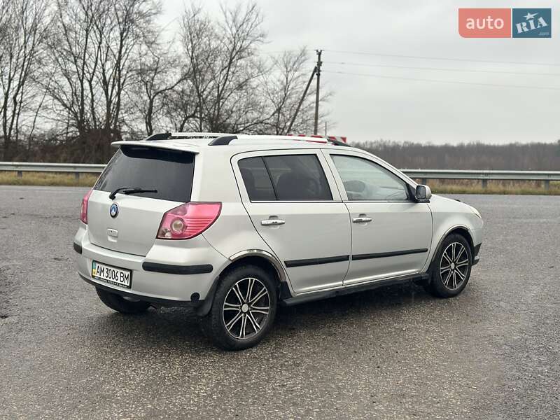 Хэтчбек Geely MK Cross 2013 в Любаре