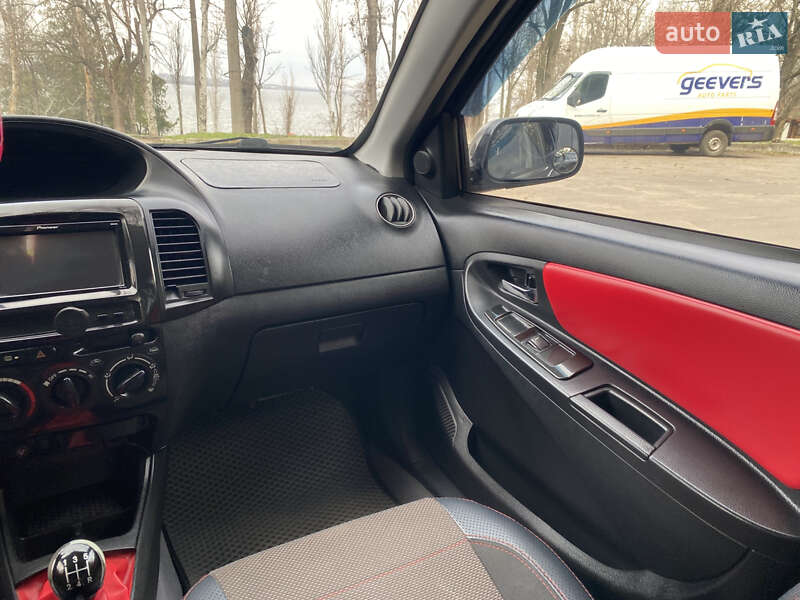 Хэтчбек Geely MK Cross 2014 в Николаеве