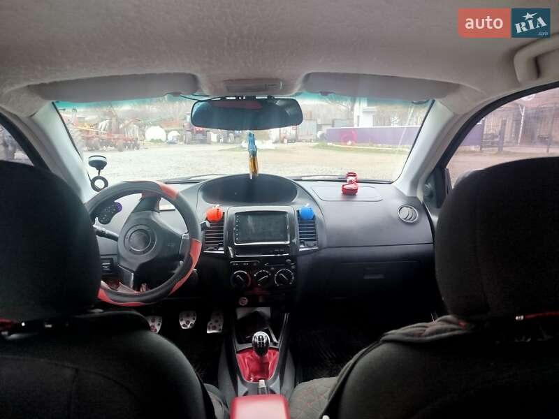 Хэтчбек Geely MK Cross 2012 в Озерянах фото 3 Хэтчбек Geely MK Cross 2012 в Озерянах