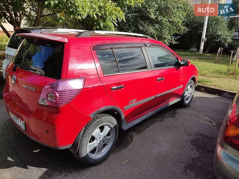 Geely MK Cross 2012