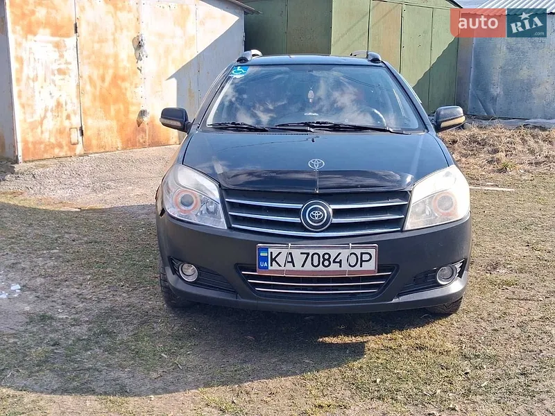 Geely MK Cross 2013