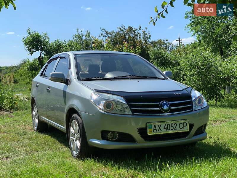 Седан Geely MK 2012 в Валках