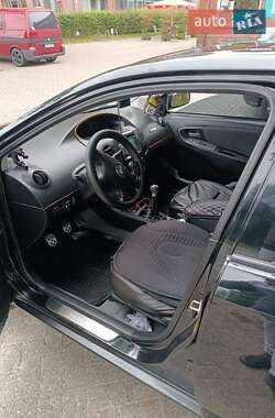 Седан Geely MK 2010 в 