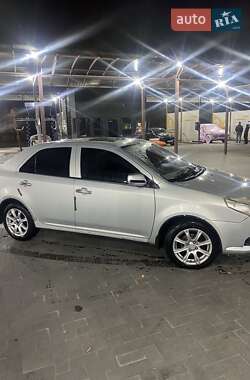 Седан Geely MK 2012 в 