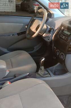Седан Geely MK 2012 в 