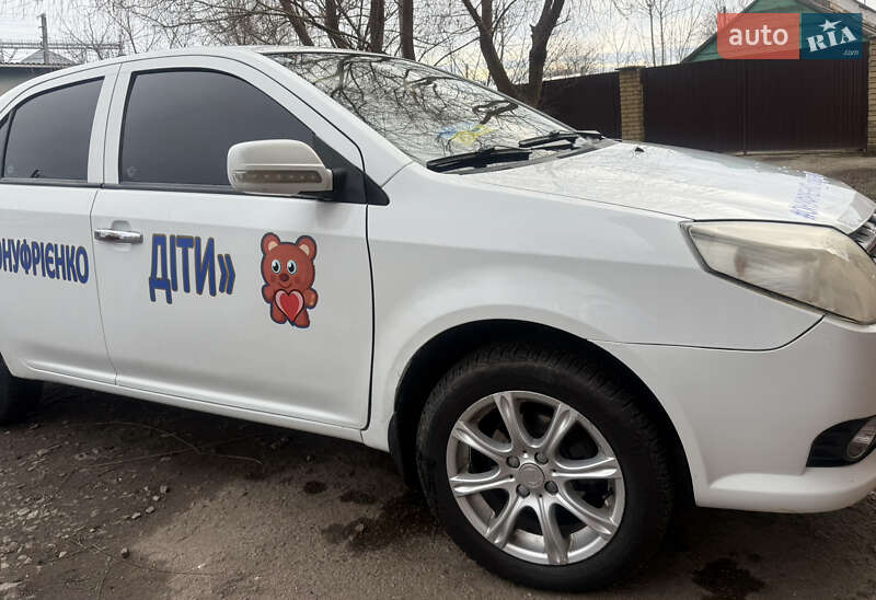 Седан Geely MK 2013 в 