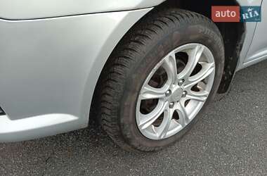 Седан Geely MK 2012 в 