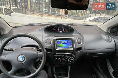 Седан Geely MK 2011 в 