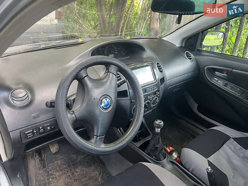 Седан Geely MK 2011 в Великом Бурлуке