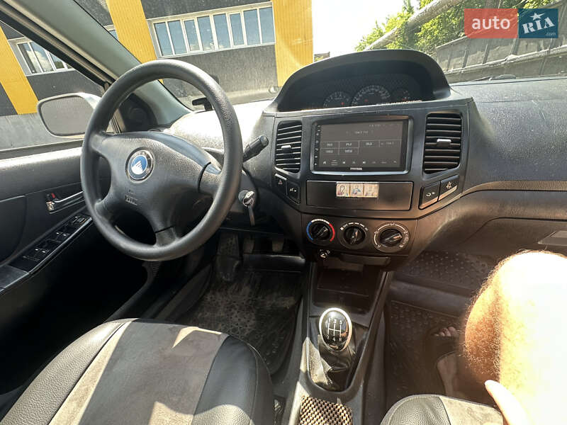 Седан Geely MK 2013 в Ніжині