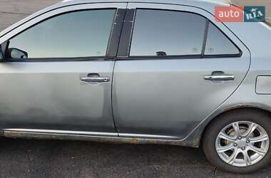 Седан Geely MK 2012 в 