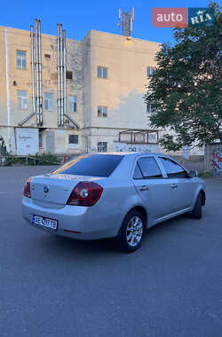Седан Geely MK 2012 в 