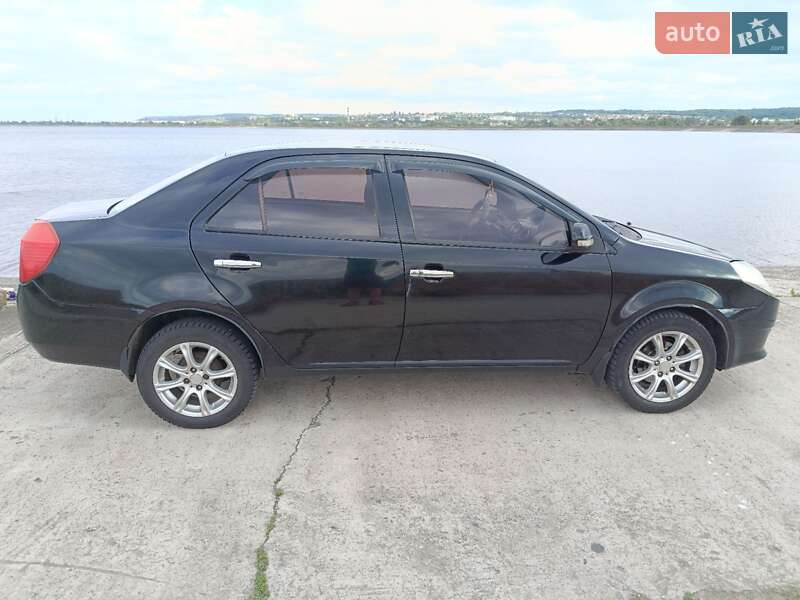 Седан Geely MK 2011 в Каневе