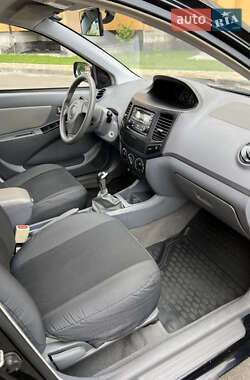 Седан Geely MK 2012 в 
